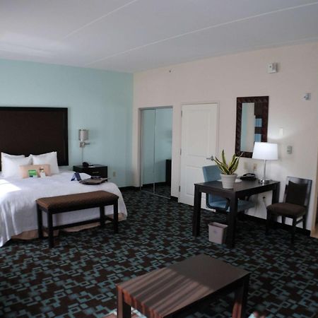 Hampton Inn & Suites Nashville At Opryland Номер фото