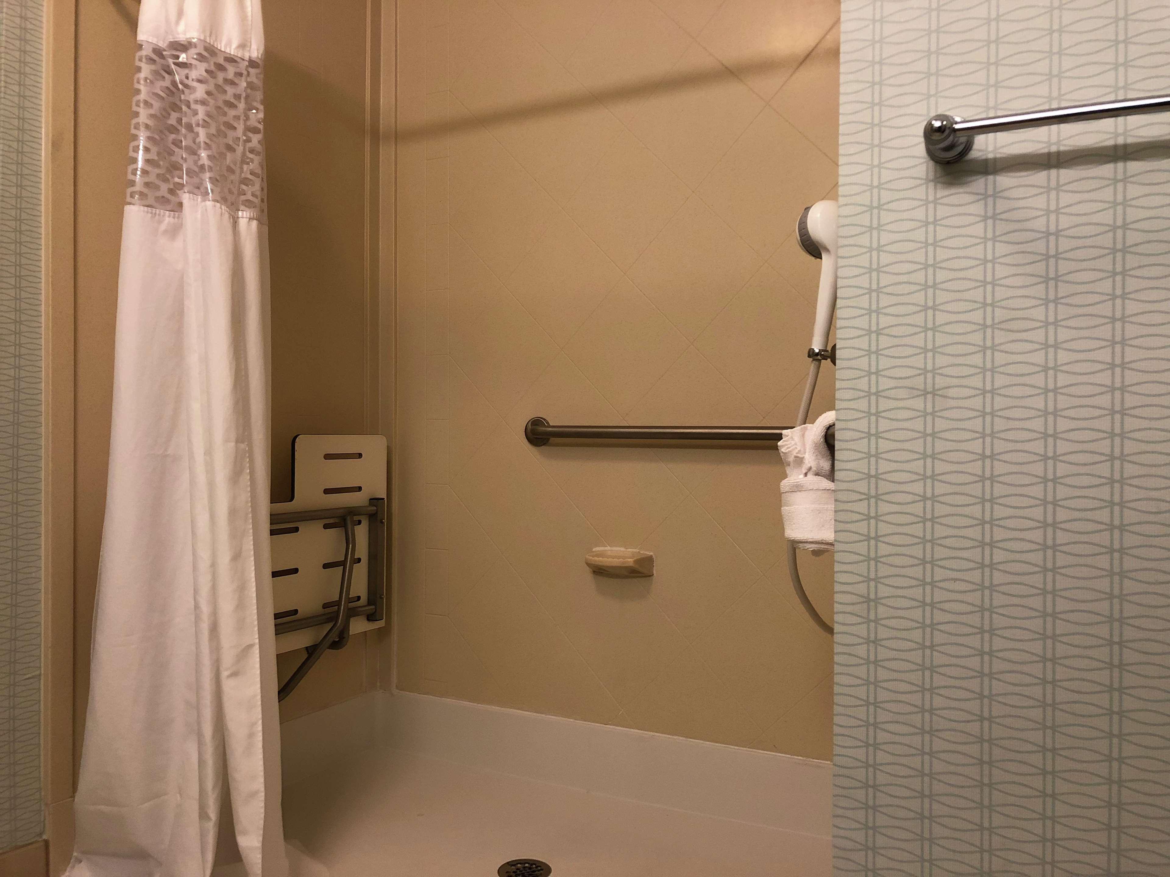 Hampton Inn & Suites Nashville At Opryland Экстерьер фото