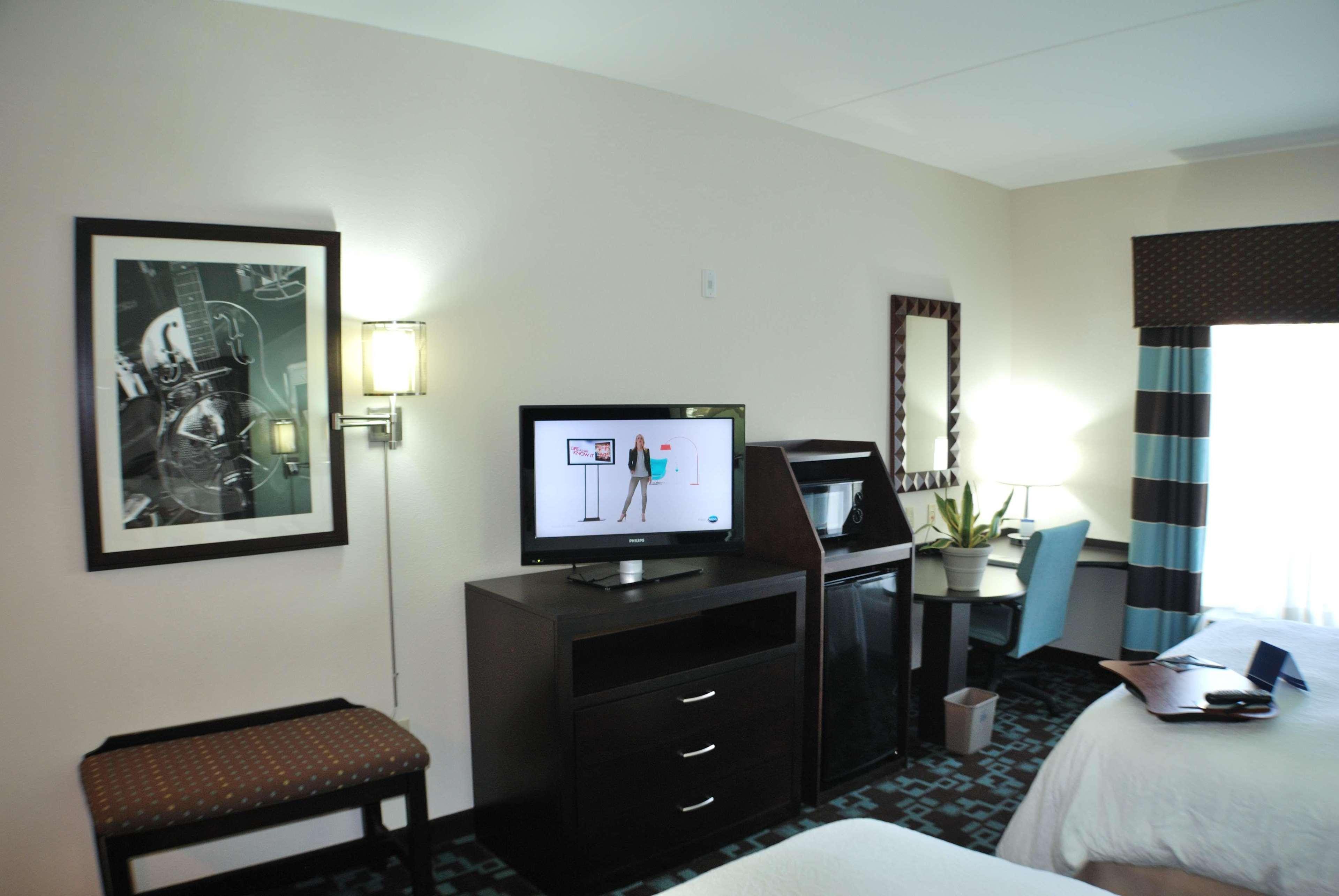 Hampton Inn & Suites Nashville At Opryland Номер фото