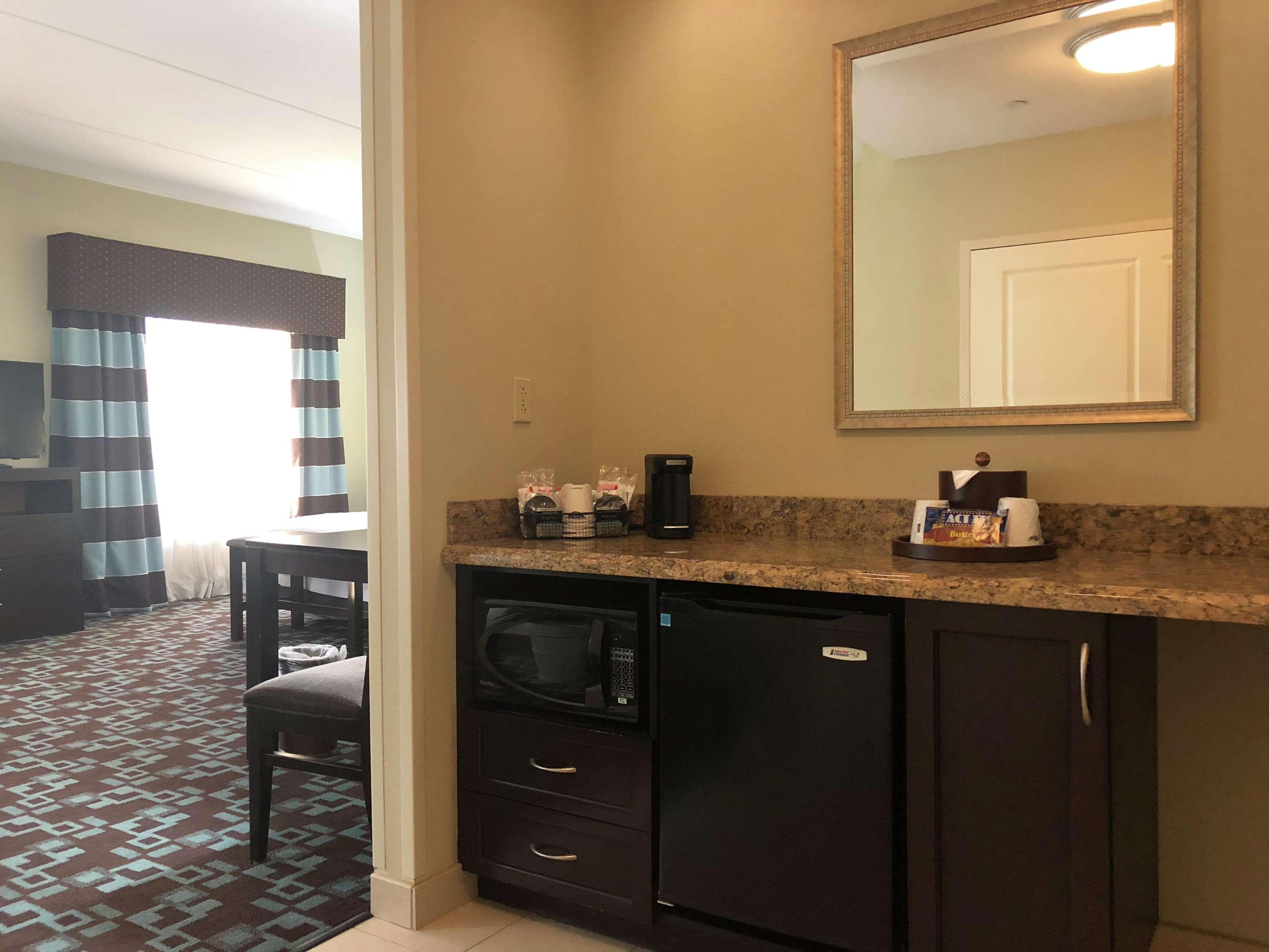 Hampton Inn & Suites Nashville At Opryland Экстерьер фото