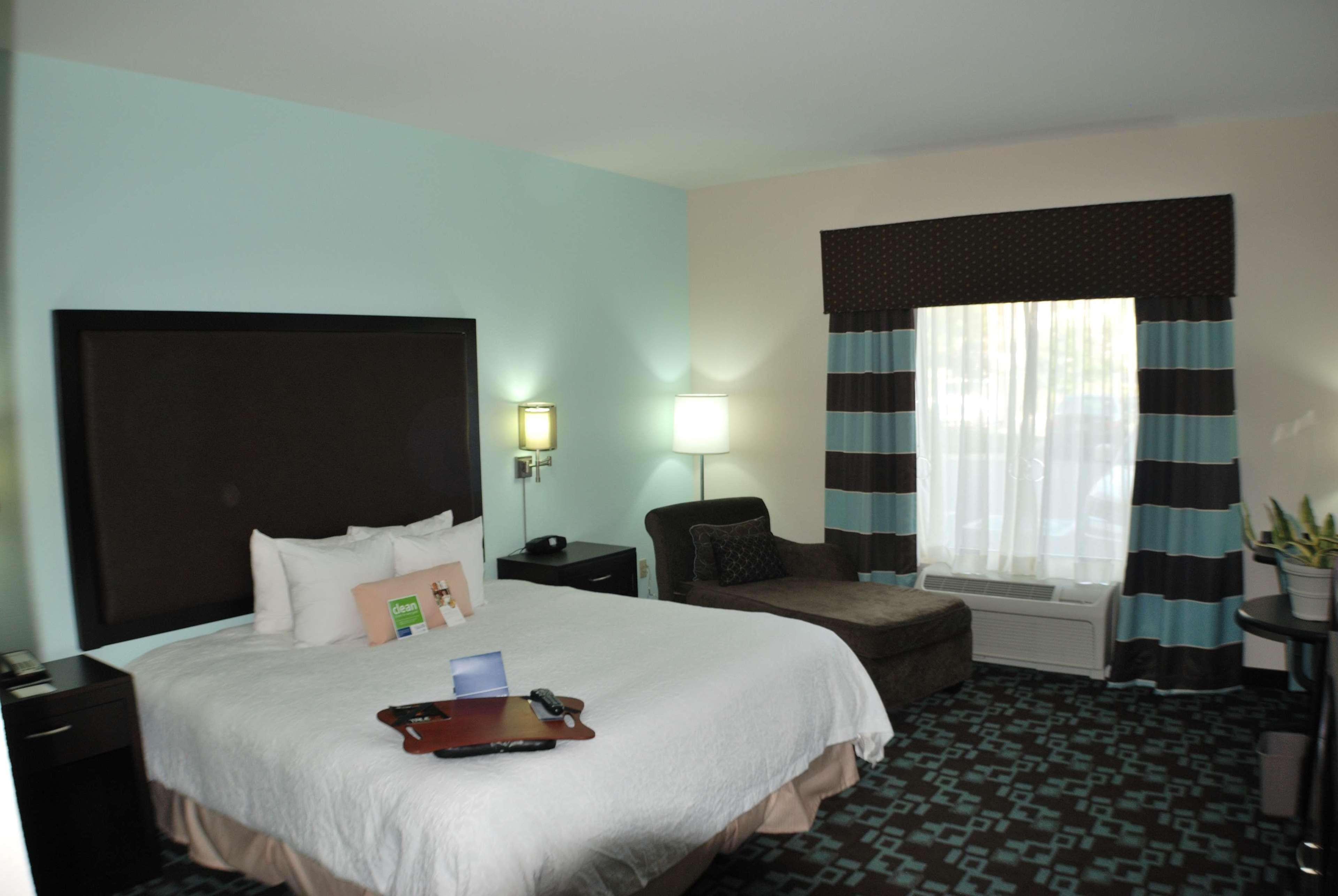 Hampton Inn & Suites Nashville At Opryland Номер фото