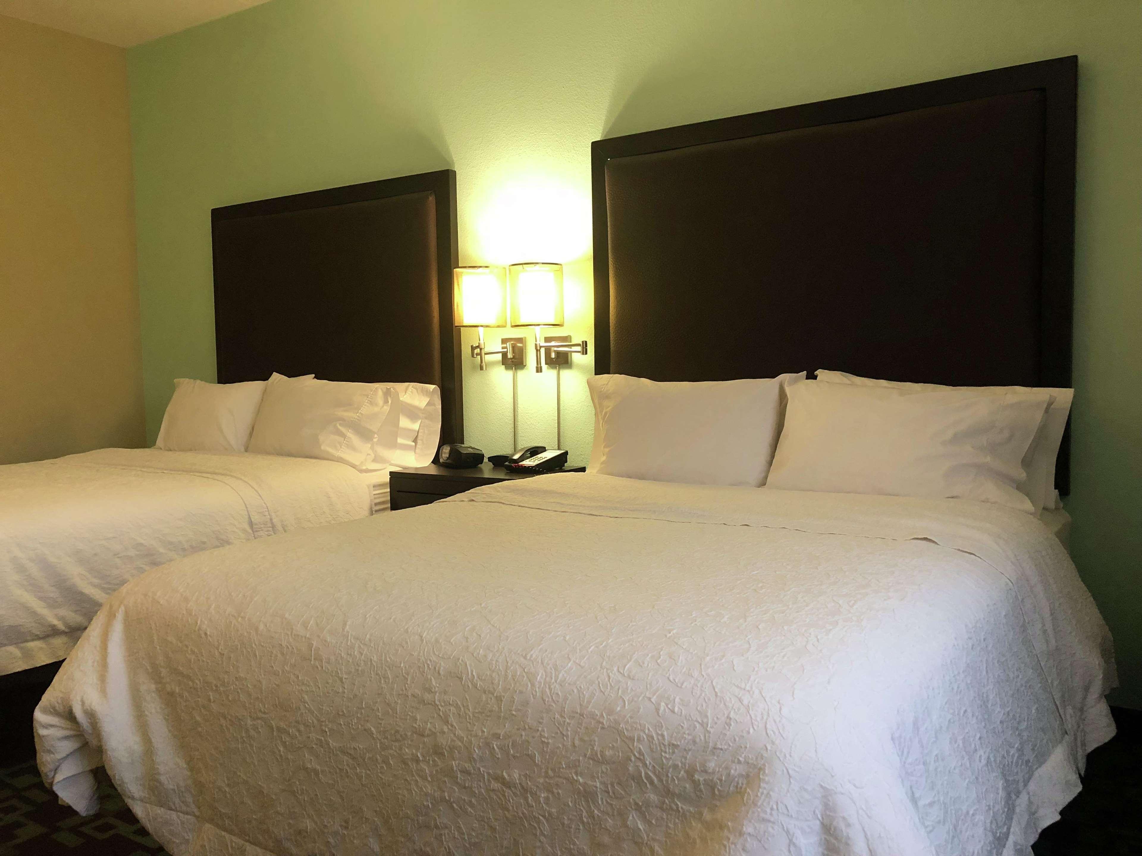 Hampton Inn & Suites Nashville At Opryland Экстерьер фото