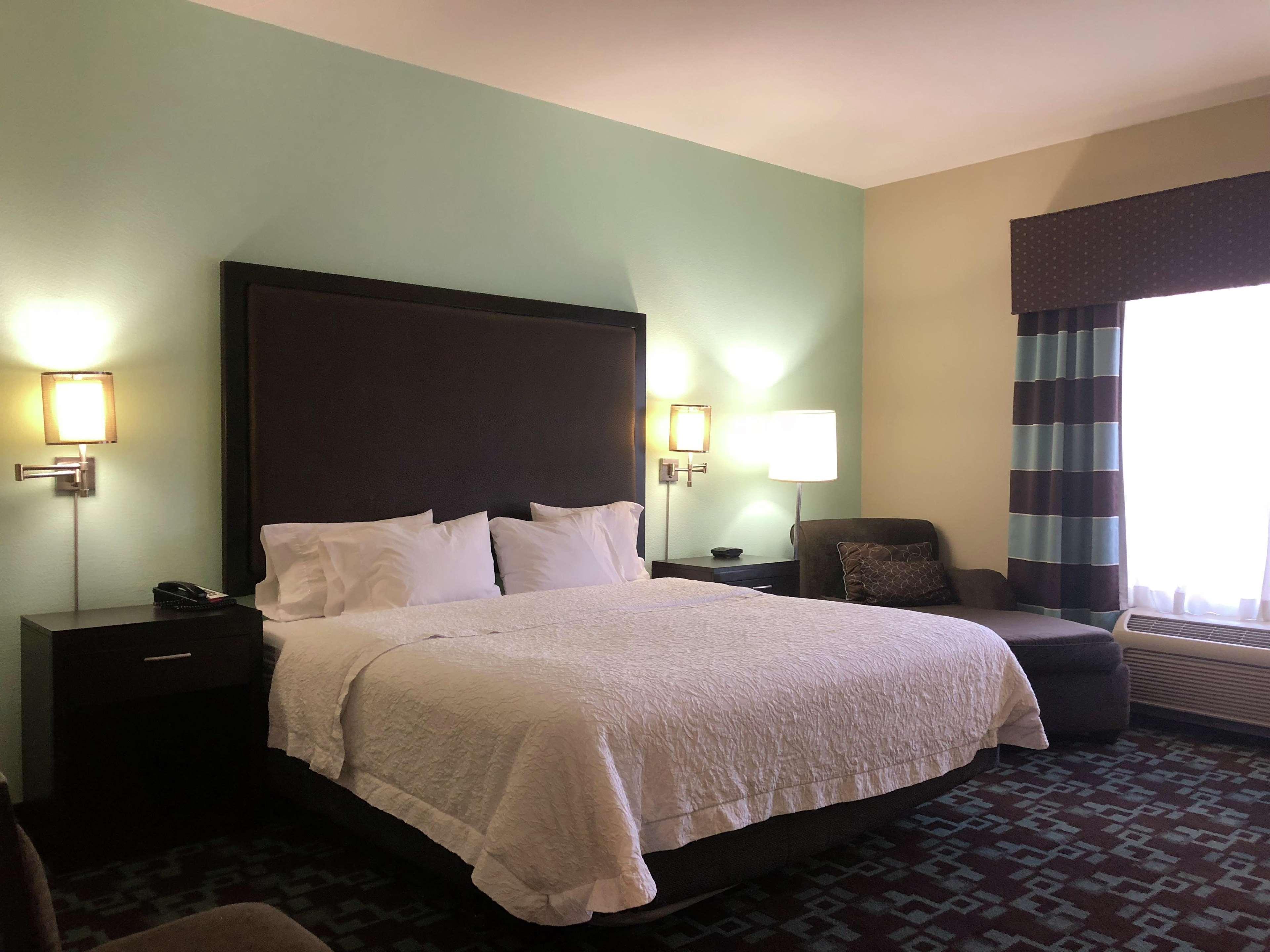 Hampton Inn & Suites Nashville At Opryland Экстерьер фото