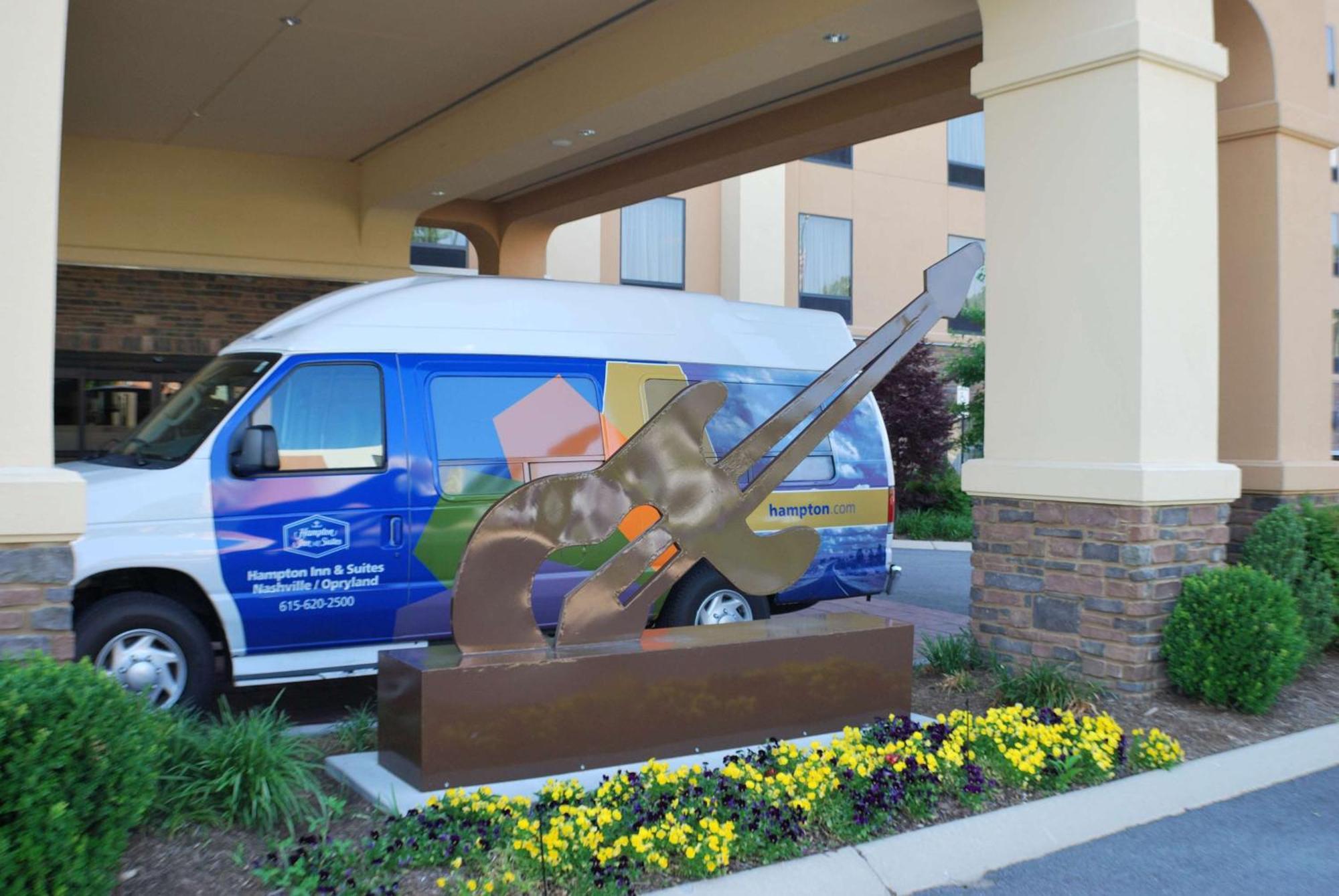 Hampton Inn & Suites Nashville At Opryland Экстерьер фото