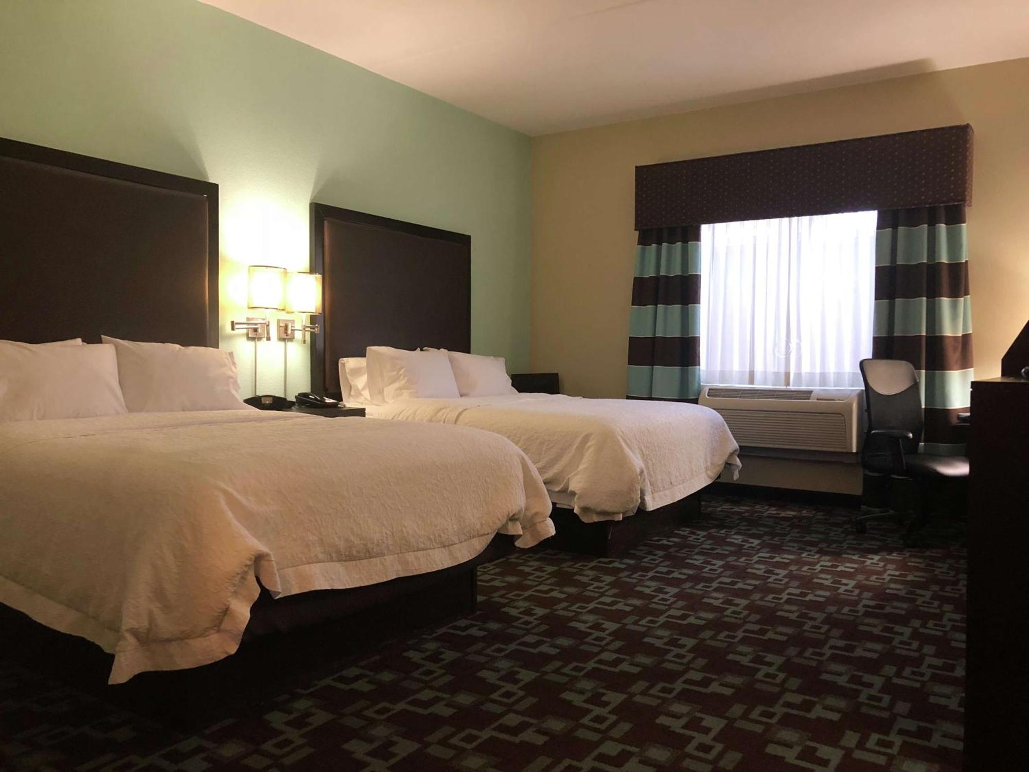 Hampton Inn & Suites Nashville At Opryland Экстерьер фото
